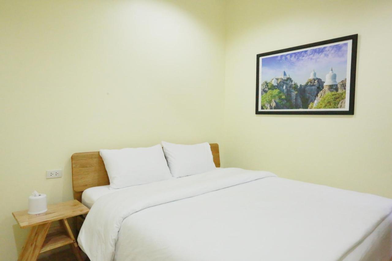 Interest Poshtel Hostel Bangkok Kültér fotó